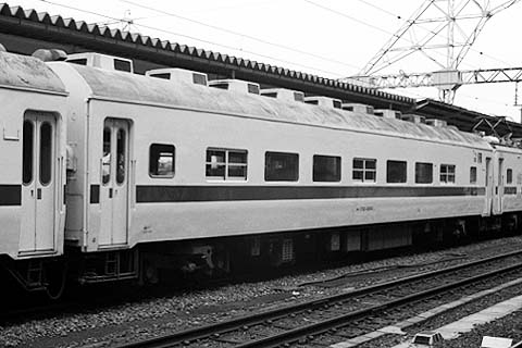モハ715-1004