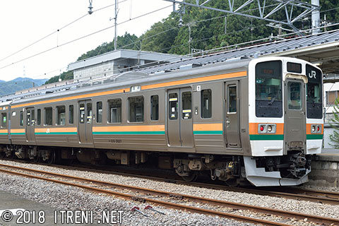 クハ210-3027