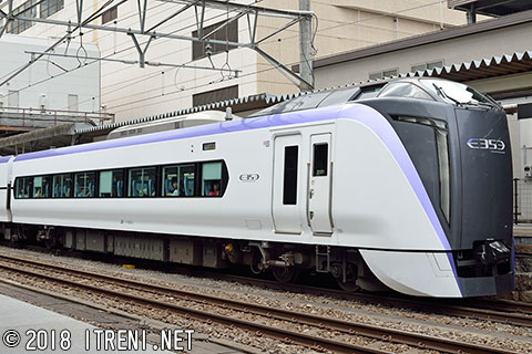クハE352-1