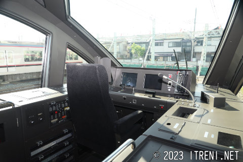 東武鉄道クハN101-6運転台